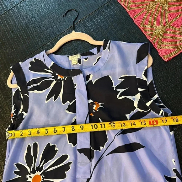J. Crew Periwinkle Floral Blouse sleeveless Tank Top size 6 Petite - Picture 7 of 10
